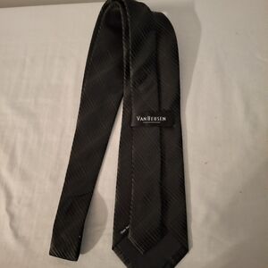 Van Heusen Men's Black And Green Ombre Tie